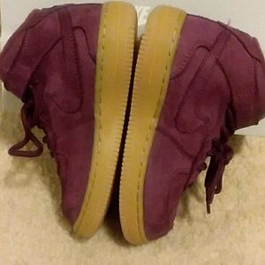 Cute toddler Nike sneakers!